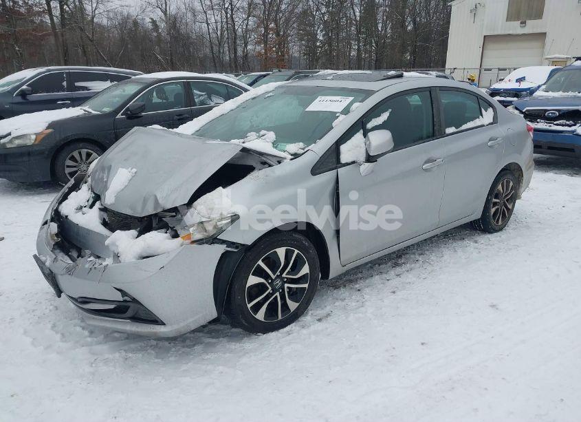 Photo 2 of 2013 Honda Civic EX (VIN 19XFB2F85DE267645)