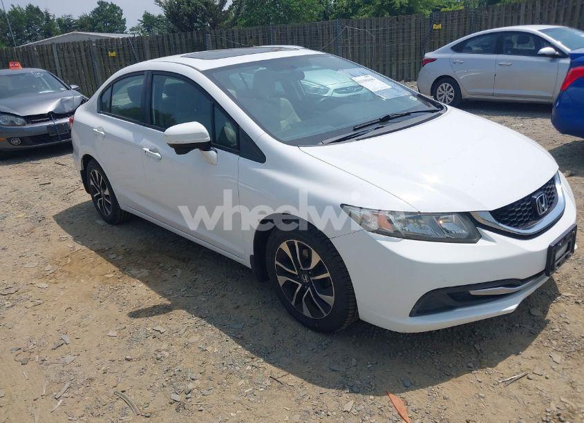 2015 Honda Civic EX (VIN 19XFB2F85FE004168) main photo