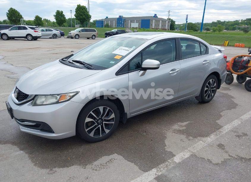Photo 2 of 2015 Honda Civic EX (VIN 19XFB2F87FE025510)