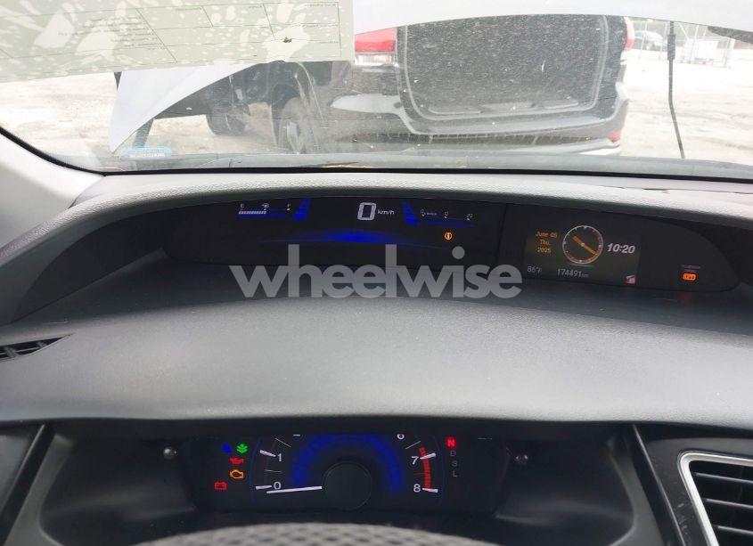 Photo 7 of 2014 Honda Civic EX (VIN 19XFB2F89EE072701)