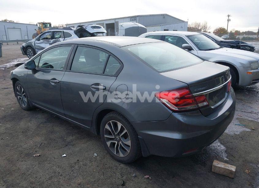 Photo 3 of 2013 Honda Civic EX (VIN 19XFB2F8XDE024137)