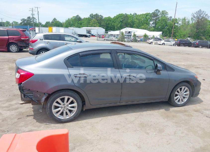Photo 12 of 2012 Honda Civic EX-L (VIN 19XFB2F90CE006897)
