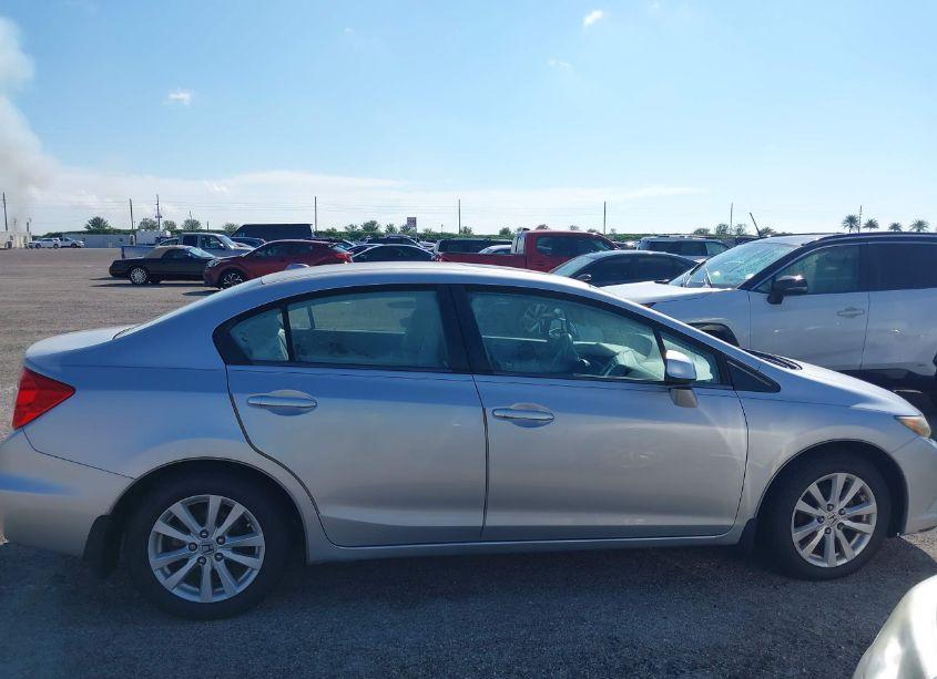 Photo 13 of 2012 Honda Civic EX-L (VIN 19XFB2F90CE038300)