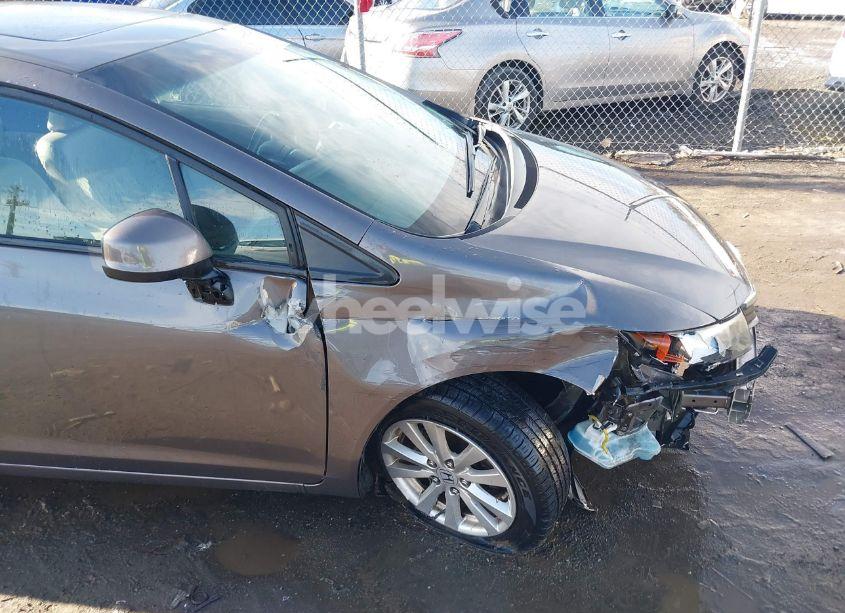 Photo 18 of 2012 Honda Civic EX-L (VIN 19XFB2F91CE047247)