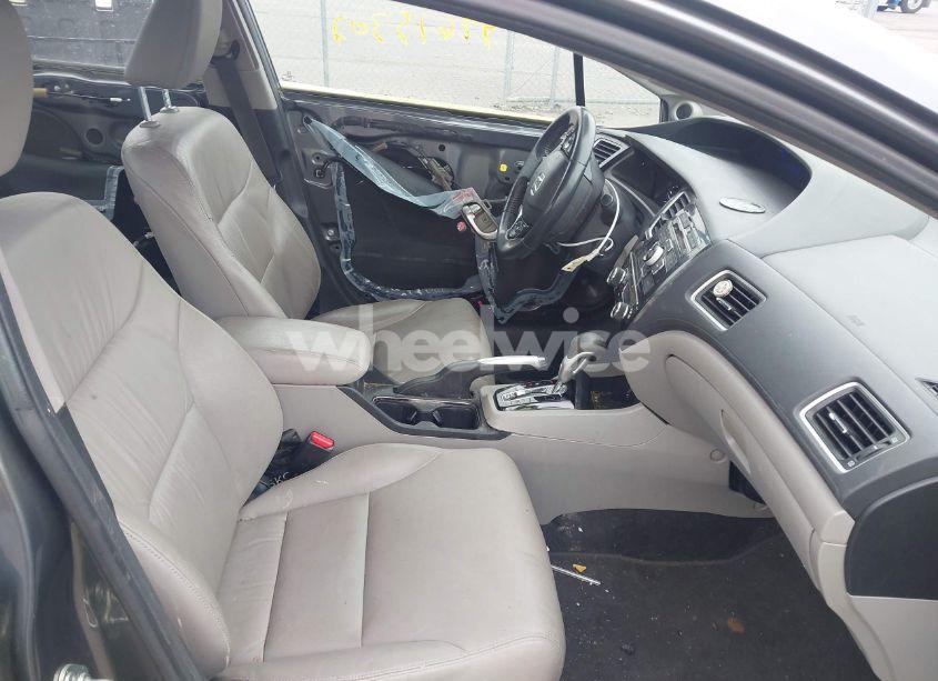 Photo 5 of 2013 Honda Civic EX-L (VIN 19XFB2F91DE283561)