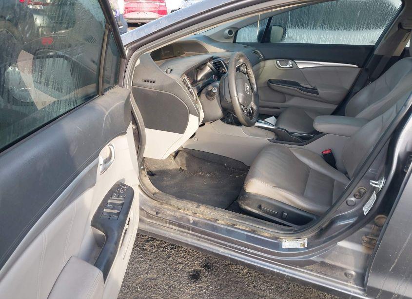 Photo 5 of 2014 Honda Civic EX-L (VIN 19XFB2F91EE204195)