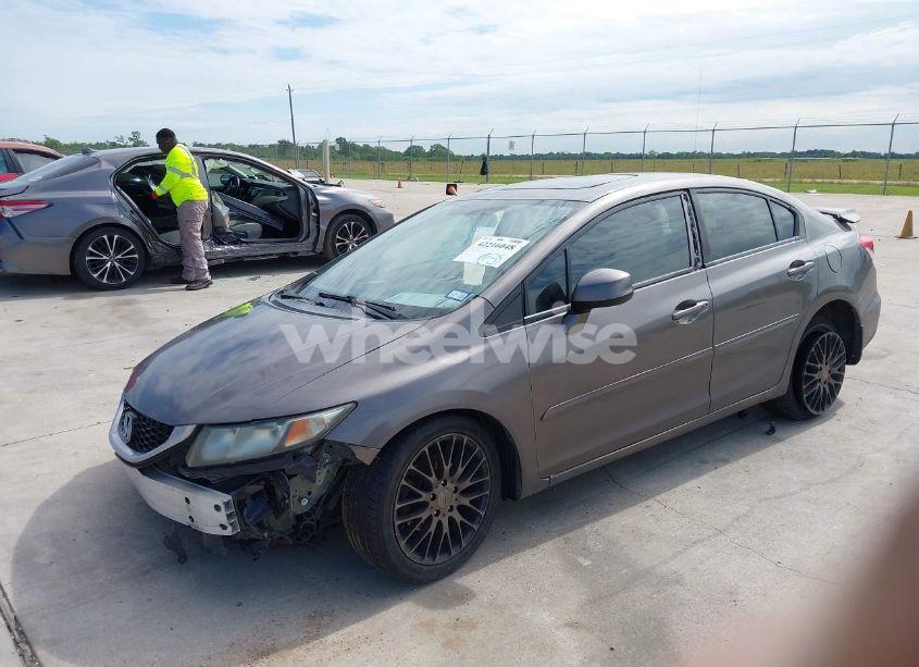 Photo 2 of 2015 Honda Civic EX-L (VIN 19XFB2F91FE036852)