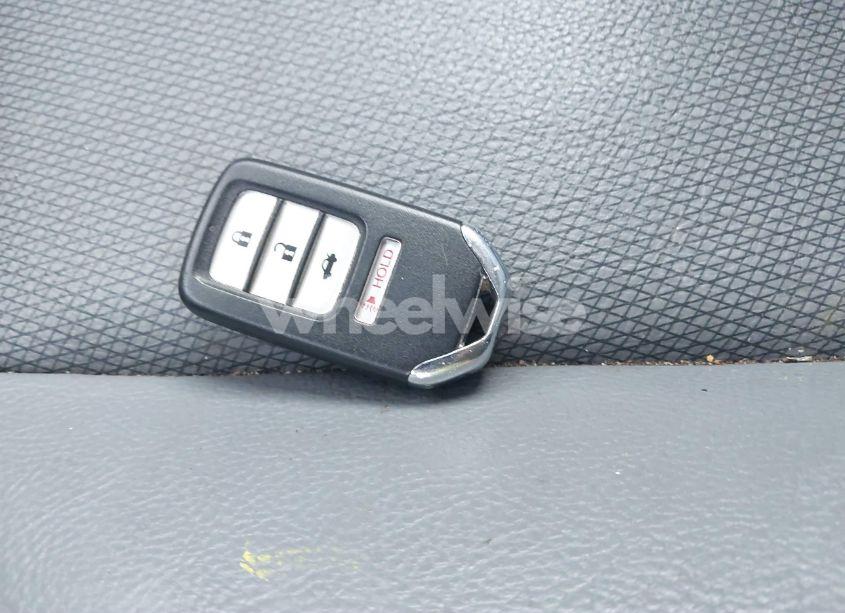 Photo 11 of 2015 Honda Civic EX-L (VIN 19XFB2F91FE222777)