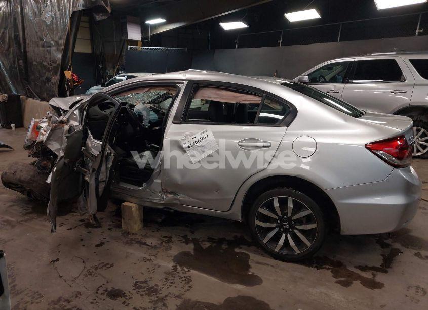 Photo 3 of 2015 Honda Civic EX-L (VIN 19XFB2F91FE222777)