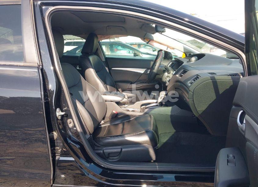 Photo 5 of 2013 Honda Civic EX-L (VIN 19XFB2F92DE010418)