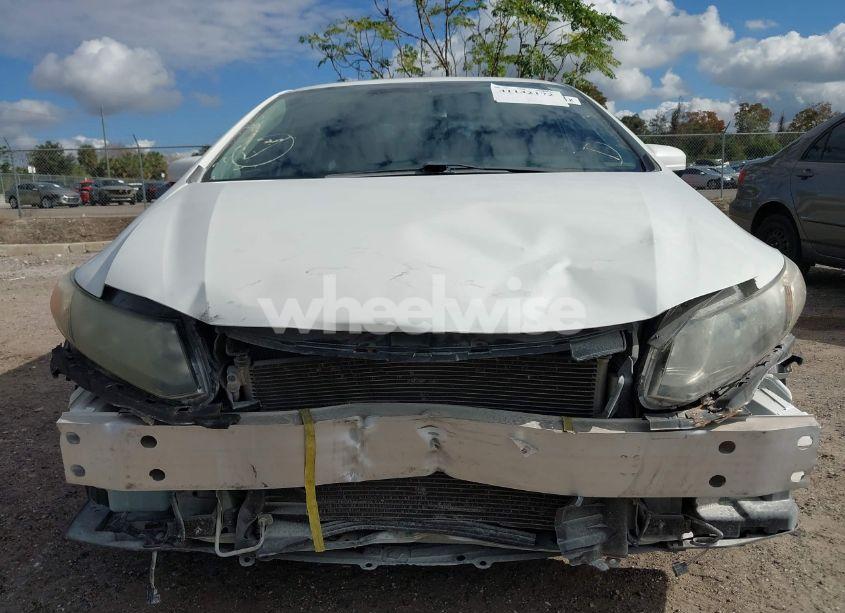 Photo 6 of 2015 Honda Civic EX-L (VIN 19XFB2F92FE035628)