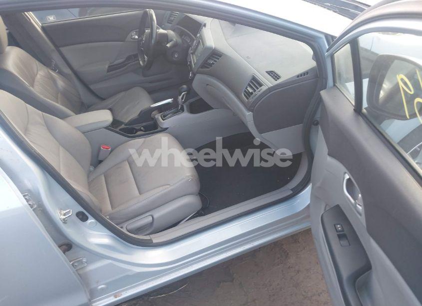 Photo 5 of 2012 Honda Civic EX-L (VIN 19XFB2F93CE011589)