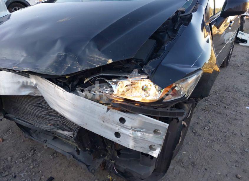 Photo 6 of 2013 Honda Civic EX-L (VIN 19XFB2F93DE046957)