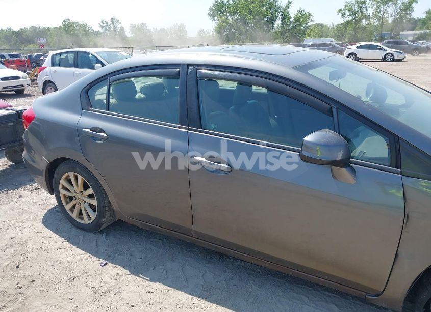 Photo 13 of 2012 Honda Civic EX-L (VIN 19XFB2F94CE032130)