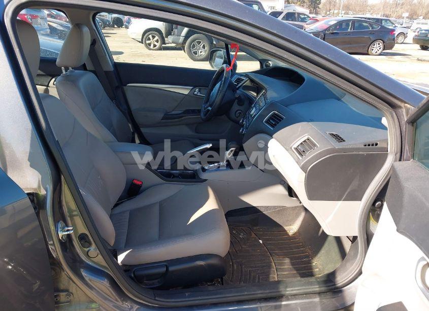 Photo 5 of 2013 Honda Civic EX-L (VIN 19XFB2F94DE088019)