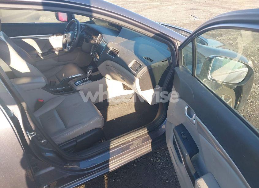 Photo 5 of 2014 Honda Civic EX-L (VIN 19XFB2F94EE275052)