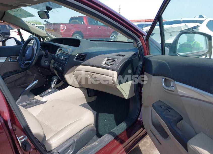 Photo 5 of 2013 Honda Civic EX-L (VIN 19XFB2F97DE064765)