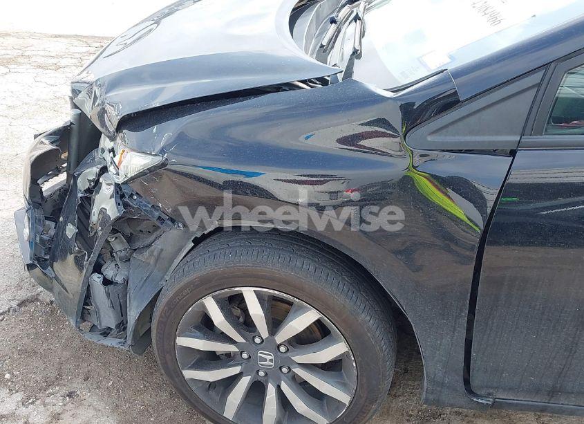 Photo 6 of 2015 Honda Civic EX-L (VIN 19XFB2F98FE013990)