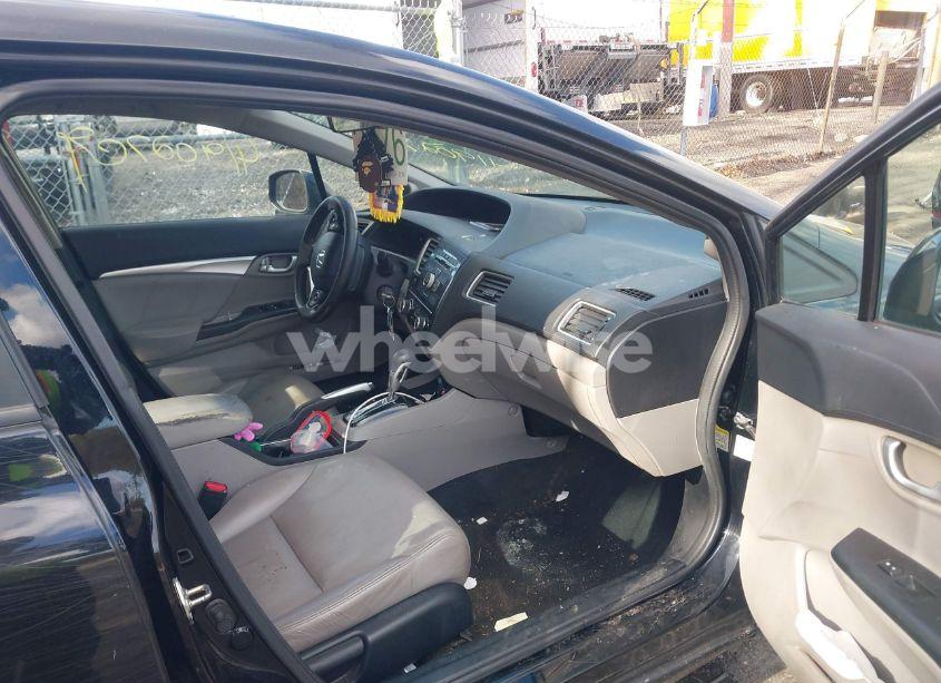 Photo 5 of 2013 Honda Civic EX-L (VIN 19XFB2F99DE210342)