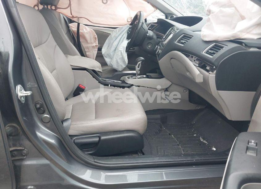 Photo 5 of 2013 Honda Civic EX-L (VIN 19XFB2F99DE253739)