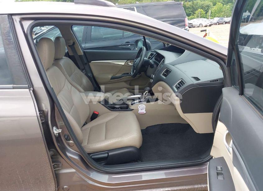 Photo 5 of 2015 Honda Civic EX-L (VIN 19XFB2F99FE029132)