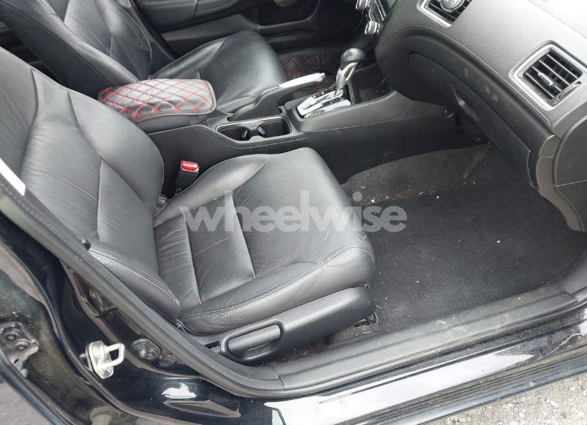 Photo 5 of 2015 Honda Civic EX-L (VIN 19XFB2F9XFE012758)