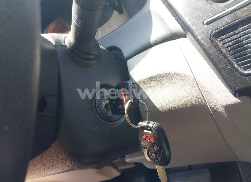 Photo 11 of 2013 Honda Civic HYBRID (VIN 19XFB4F20DE001344)