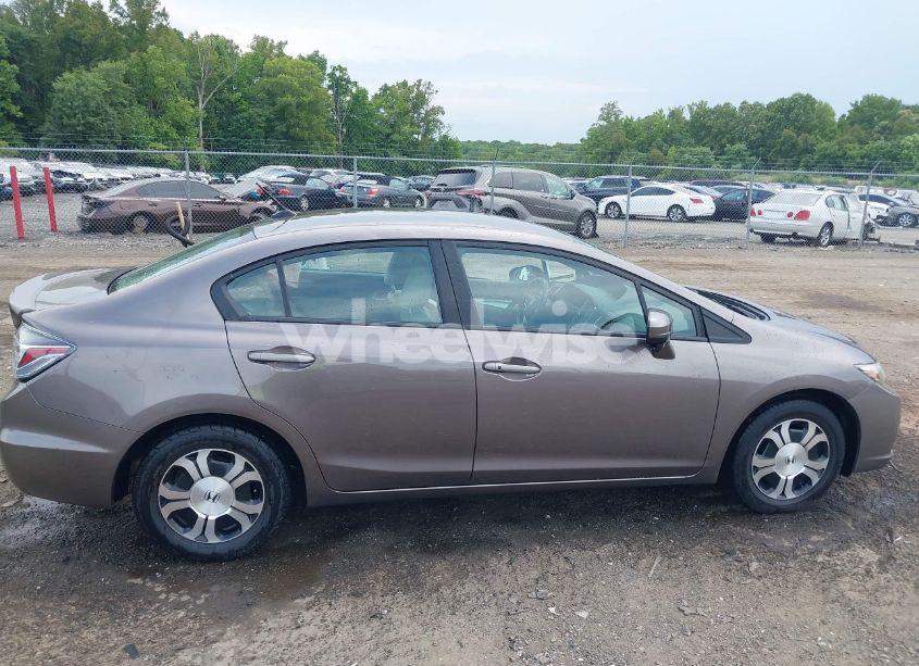 Photo 13 of 2014 Honda Civic HYBRID (VIN 19XFB4F21EE000706)