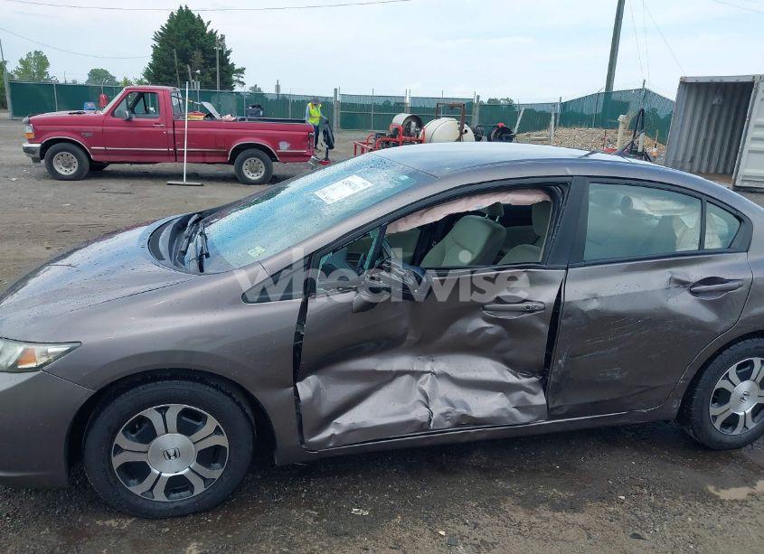 Photo 6 of 2014 Honda Civic HYBRID (VIN 19XFB4F21EE000706)