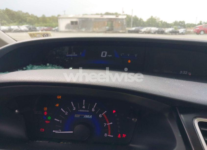 Photo 7 of 2014 Honda Civic HYBRID (VIN 19XFB4F21EE000706)