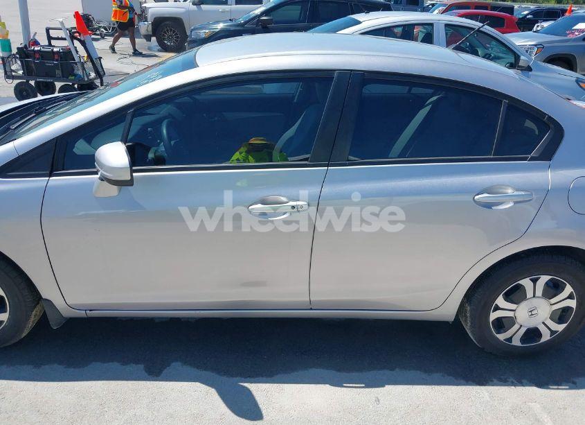 Photo 14 of 2014 Honda Civic HYBRID (VIN 19XFB4F21EE001743)
