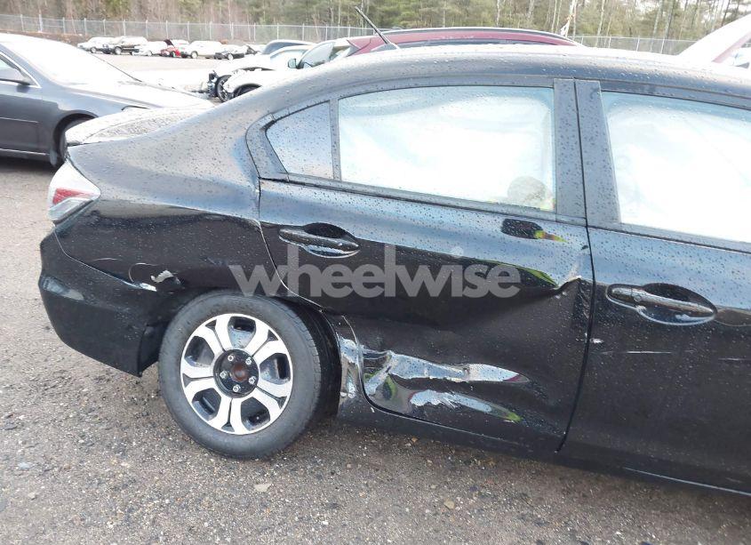 Photo 6 of 2015 Honda Civic HYBRID (VIN 19XFB4F22FE200947)