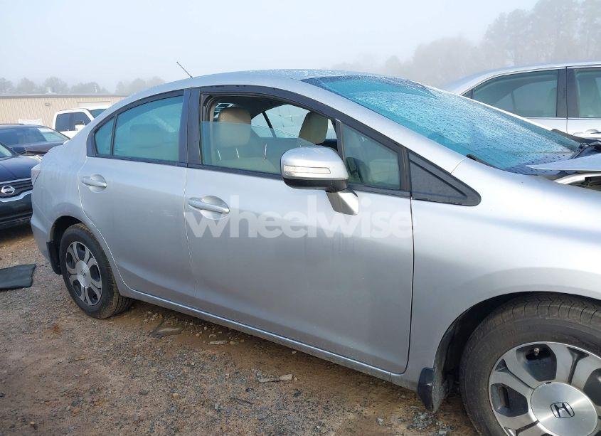 Photo 13 of 2013 Honda Civic HYBRID (VIN 19XFB4F23DE203157)