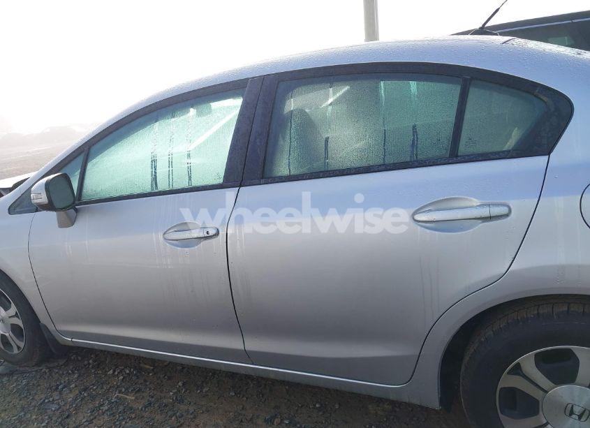 Photo 14 of 2013 Honda Civic HYBRID (VIN 19XFB4F23DE203157)