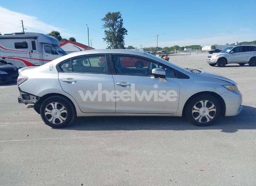 Photo 13 of 2014 Honda Civic HYBRID (VIN 19XFB4F23EE001744)