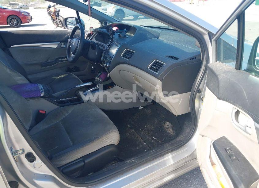 Photo 5 of 2014 Honda Civic HYBRID (VIN 19XFB4F23EE001744)