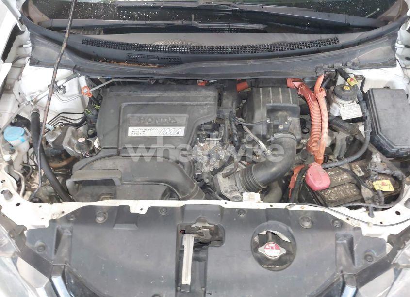 Photo 10 of 2014 Honda Civic HYBRID (VIN 19XFB4F23EE201393)