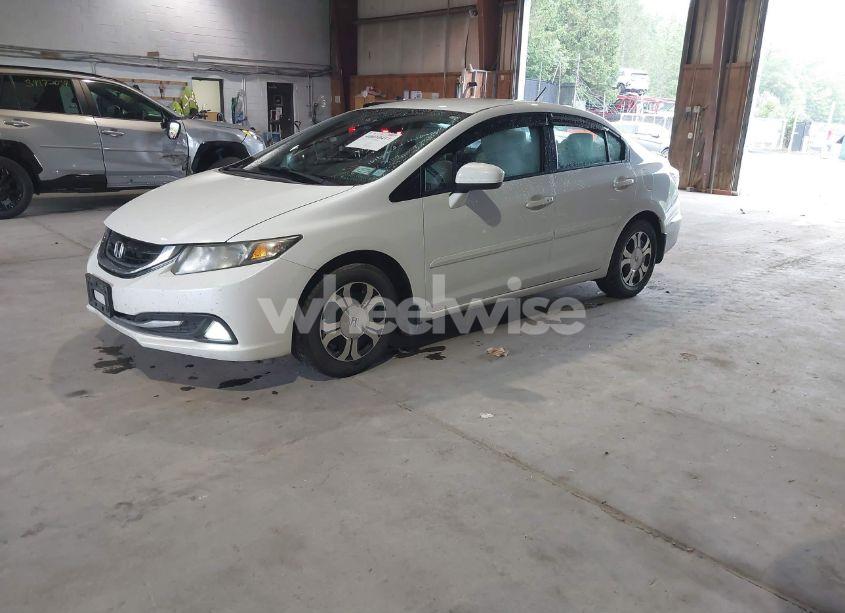 Photo 2 of 2014 Honda Civic HYBRID (VIN 19XFB4F23EE201393)