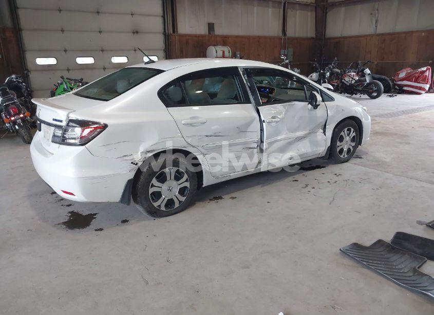Photo 4 of 2014 Honda Civic HYBRID (VIN 19XFB4F23EE201393)