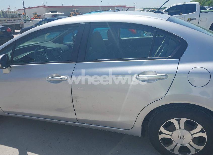 Photo 14 of 2015 Honda Civic HYBRID (VIN 19XFB4F23FE001342)