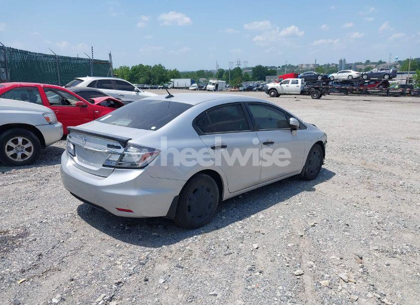 Photo 4 of 2013 Honda Civic HYBRID (VIN 19XFB4F24DE003887)