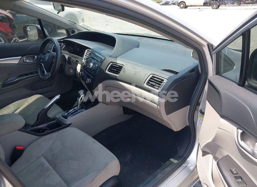 Photo 5 of 2013 Honda Civic HYBRID (VIN 19XFB4F24DE003887)
