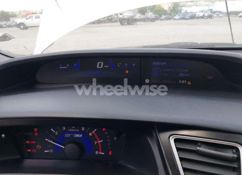 Photo 7 of 2013 Honda Civic HYBRID (VIN 19XFB4F24DE003887)