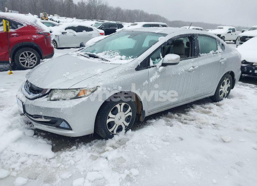 Photo 2 of 2013 Honda Civic HYBRID (VIN 19XFB4F24DE203166)