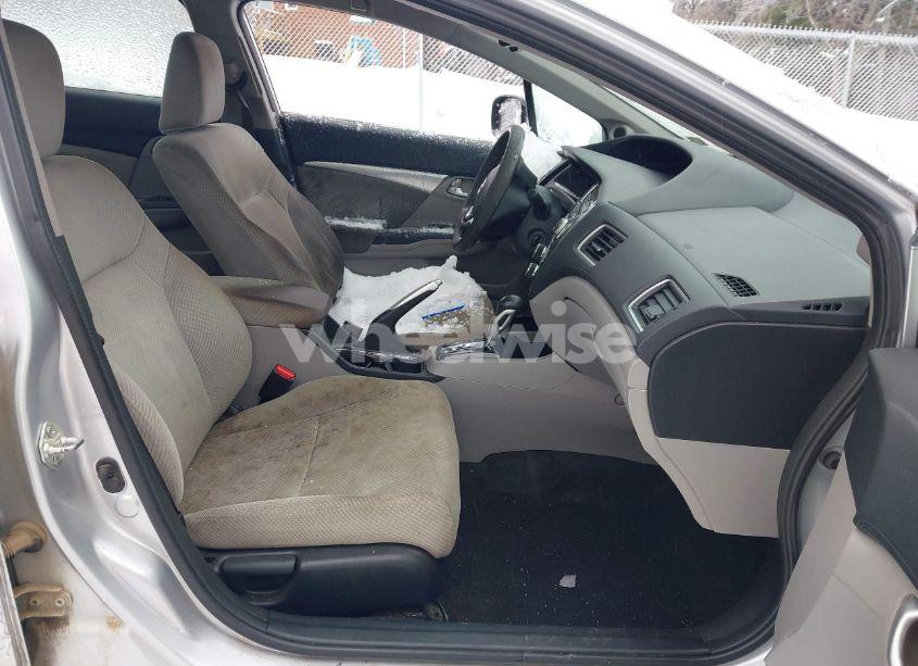 Photo 5 of 2013 Honda Civic HYBRID (VIN 19XFB4F24DE203166)