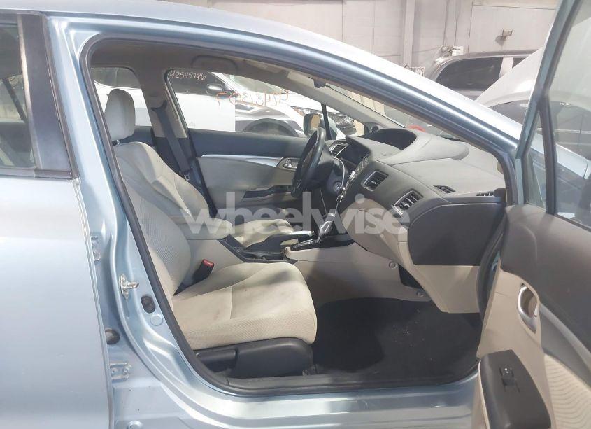 Photo 5 of 2013 Honda Civic HYBRID (VIN 19XFB4F25DE204049)