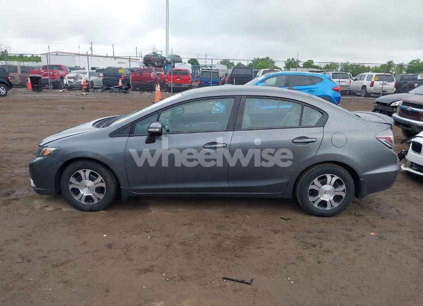 Photo 14 of 2013 Honda Civic HYBRID (VIN 19XFB4F26DE001056)