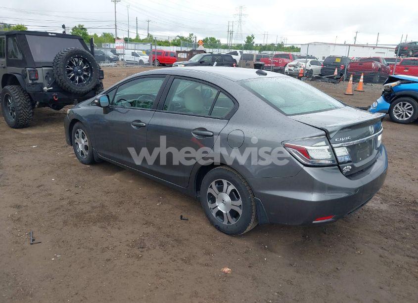 Photo 3 of 2013 Honda Civic HYBRID (VIN 19XFB4F26DE001056)