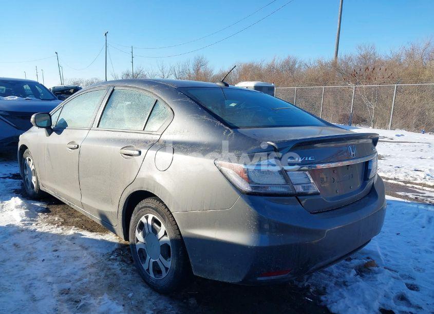 Photo 3 of 2013 Honda Civic HYBRID (VIN 19XFB4F26DE001865)
