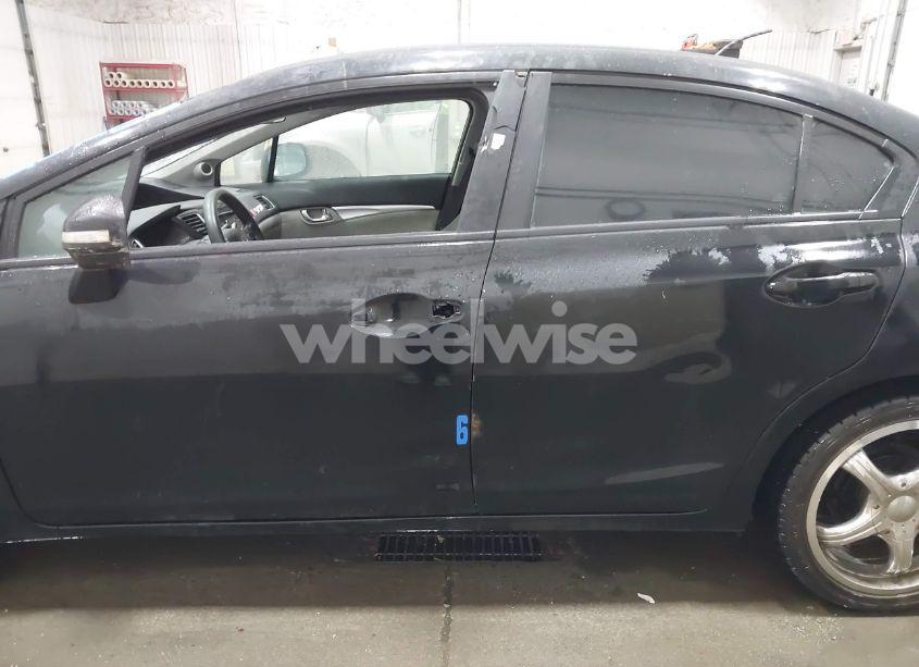 Photo 14 of 2013 Honda Civic HYBRID (VIN 19XFB4F27DE200522)